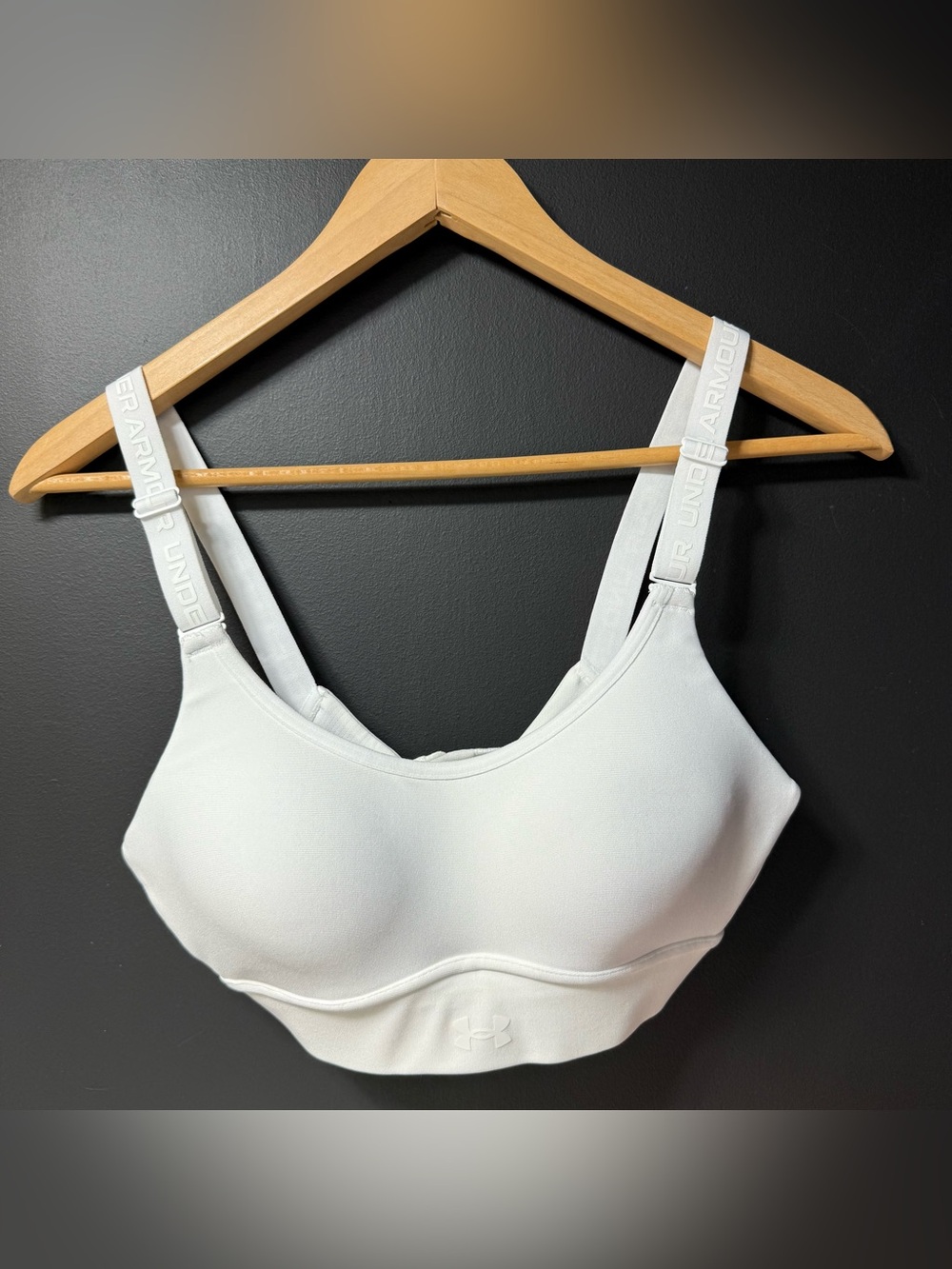 UA Infinity 2.0 High

Women's Sports Bra - Fast-Drying